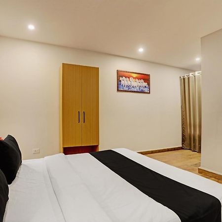 Super Townhouse Swain Heritage Bhubaneswar Bagian luar foto