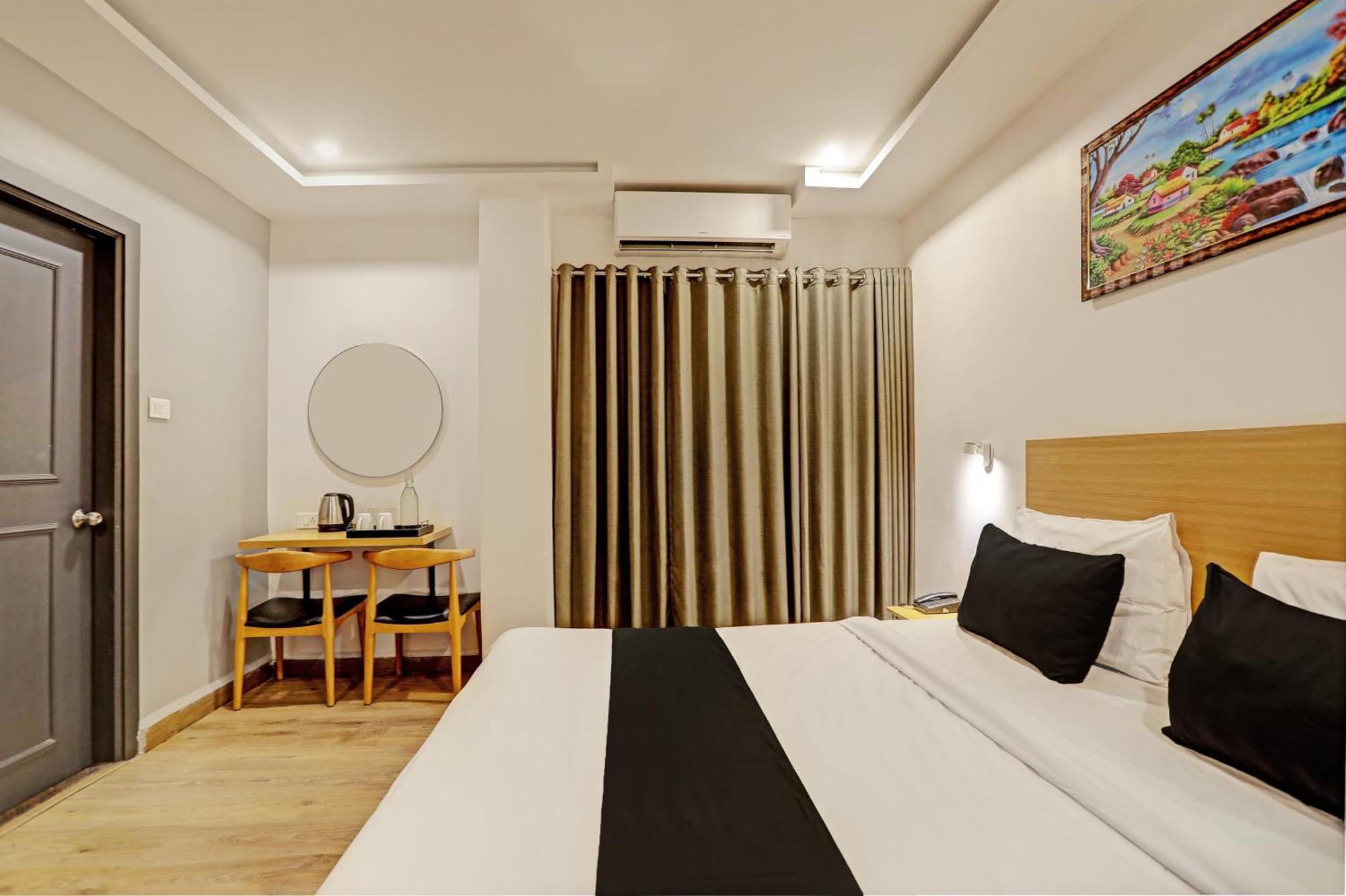 Super Townhouse Swain Heritage Bhubaneswar Bagian luar foto